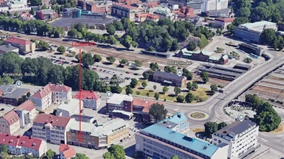 Lokal i markplan med skyltläge centralt i Borås. Perfekt för butik, restaurang, studio eller annan verksamhet som beh... Lokal i markplan med skyltläge centralt i Borås. Perfekt för butik, restaurang, studio eller annan verksamhet som beh...